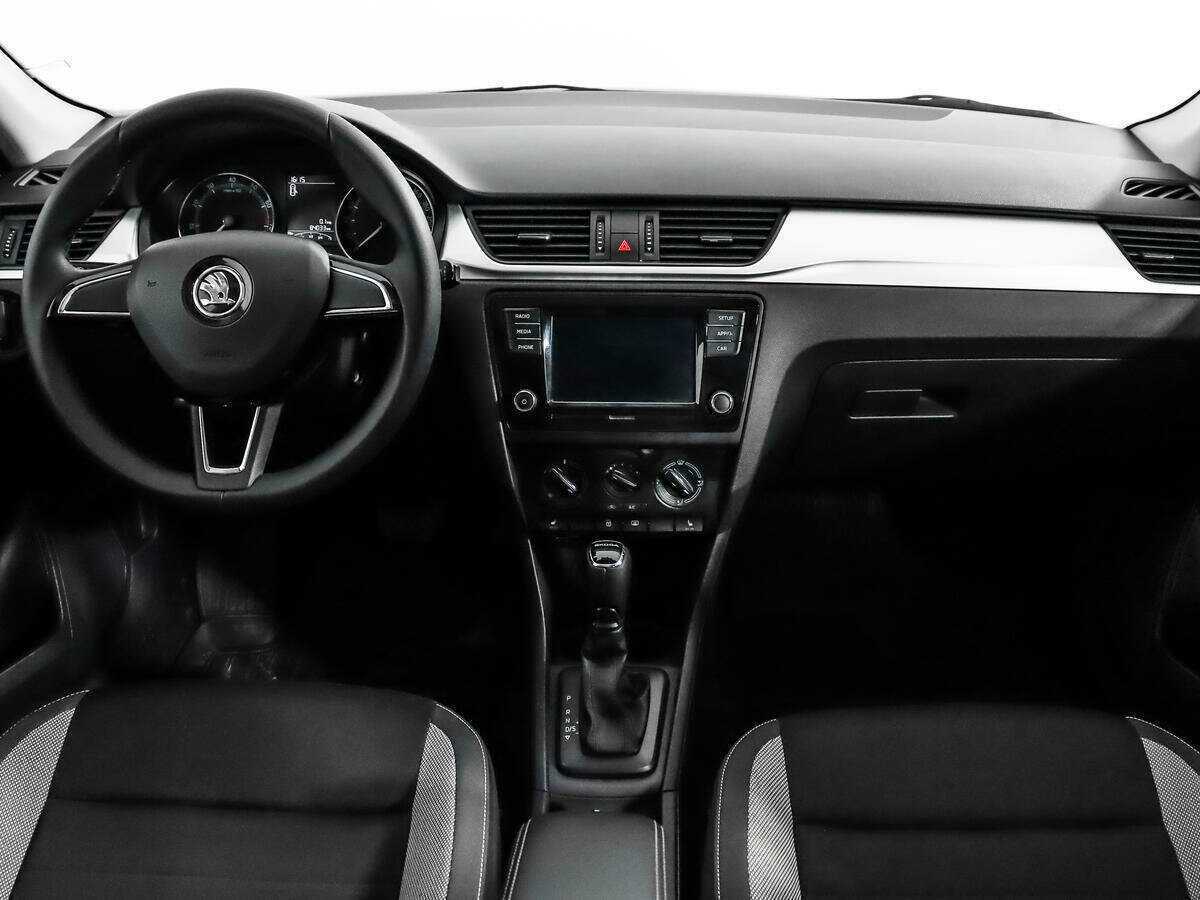 Купить Skoda Rapid с пробегом. Фото: #11