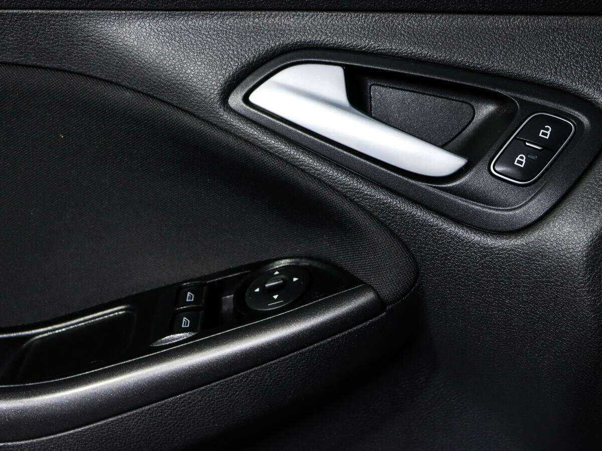 Купить Ford Focus с пробегом. Фото: #14