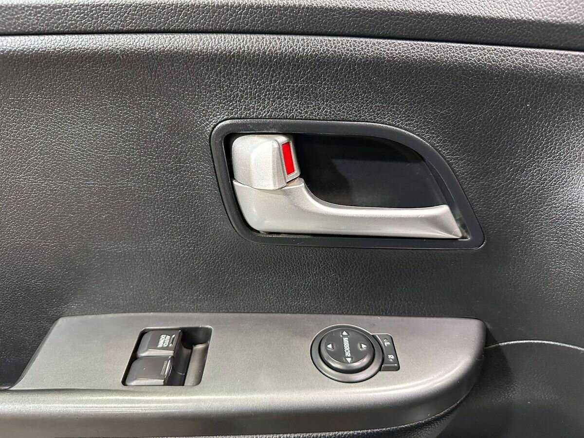 Купить Kia Rio с пробегом. Фото: #13