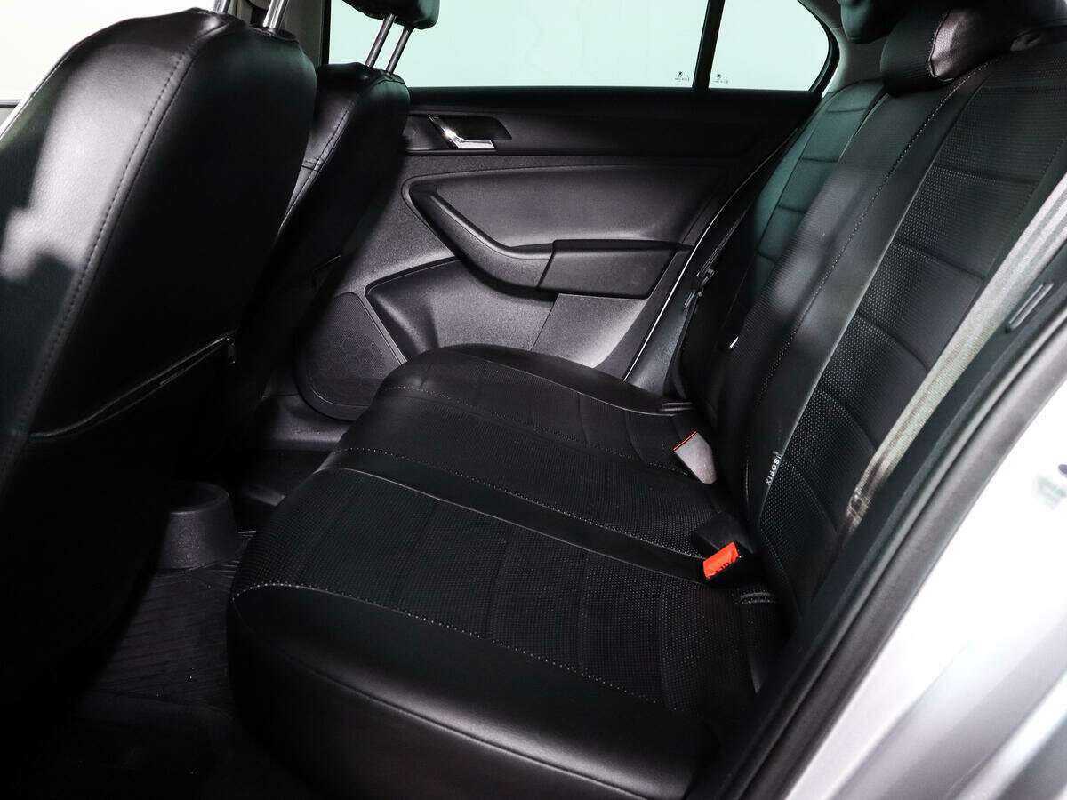 Купить Skoda Rapid с пробегом. Фото: #8