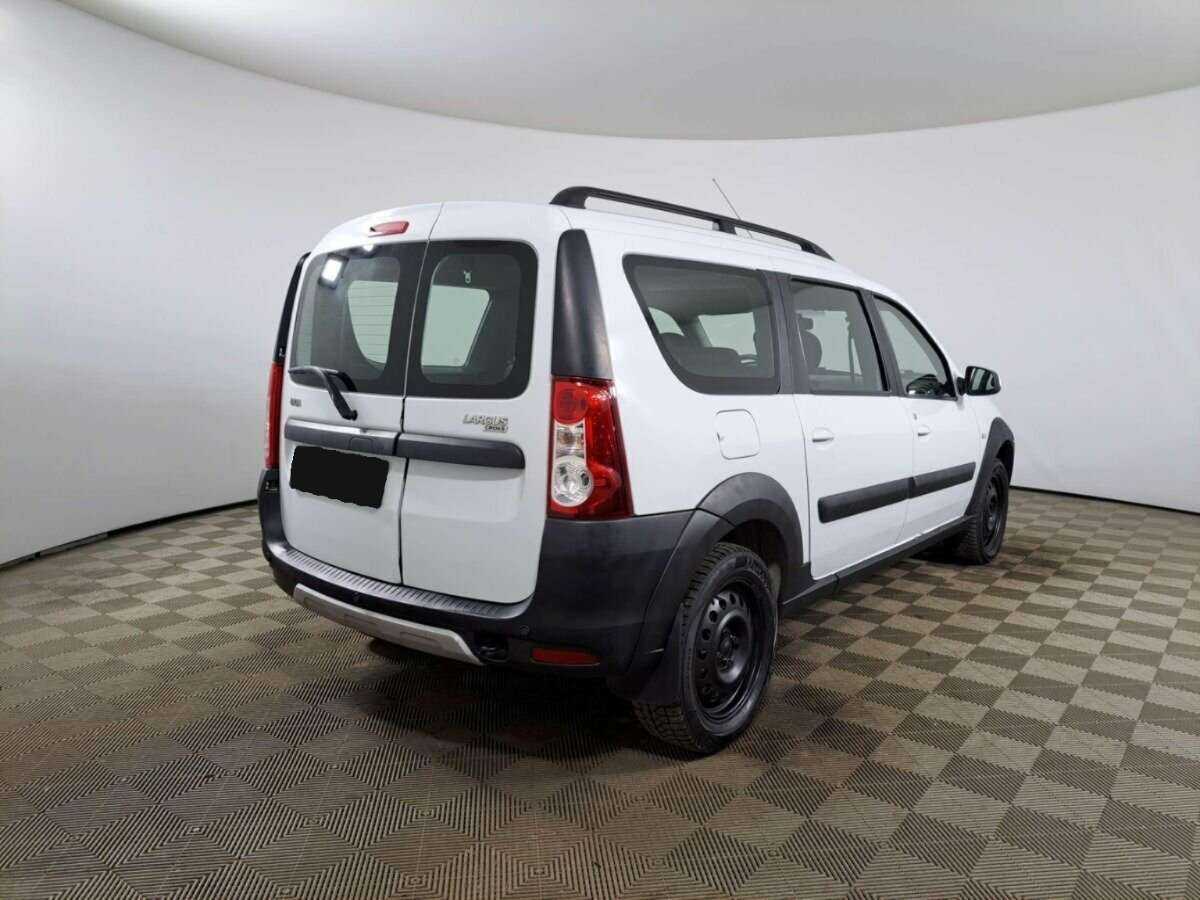 Купить Lada (ВАЗ) Largus с пробегом. Фото: #4