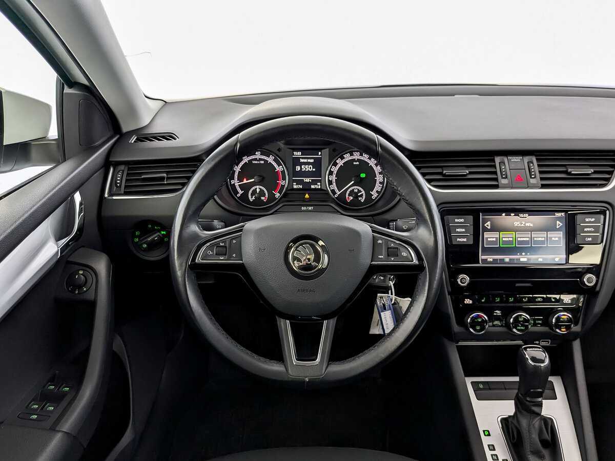 Купить Skoda Octavia с пробегом. Фото: #20