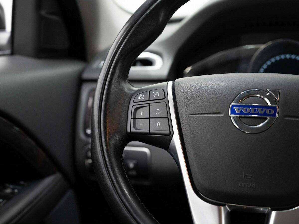 Купить Volvo S80 с пробегом. Фото: #10