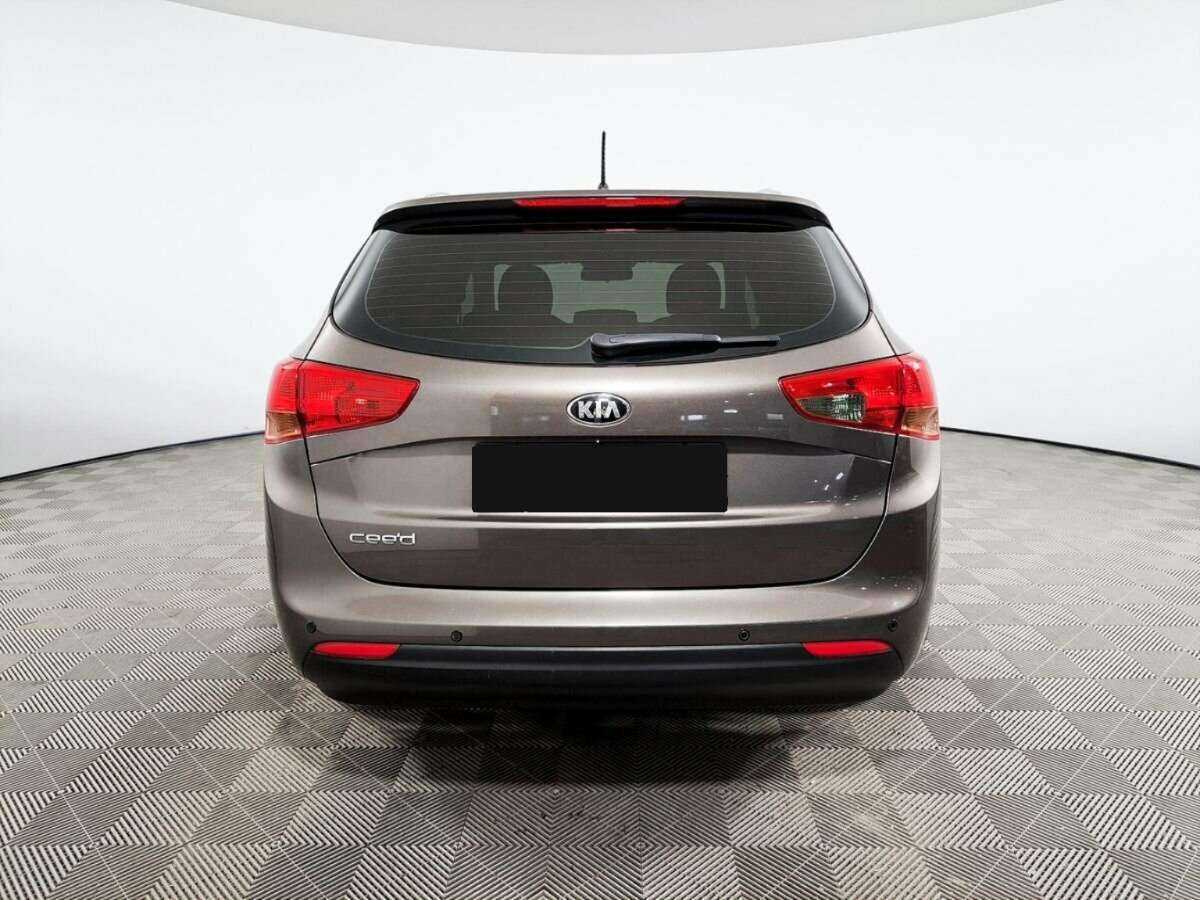 Купить Kia Ceed с пробегом. Фото: #5