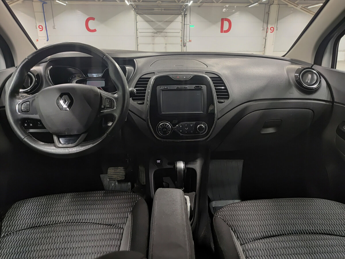 Купить Renault Kaptur с пробегом. Фото: #13