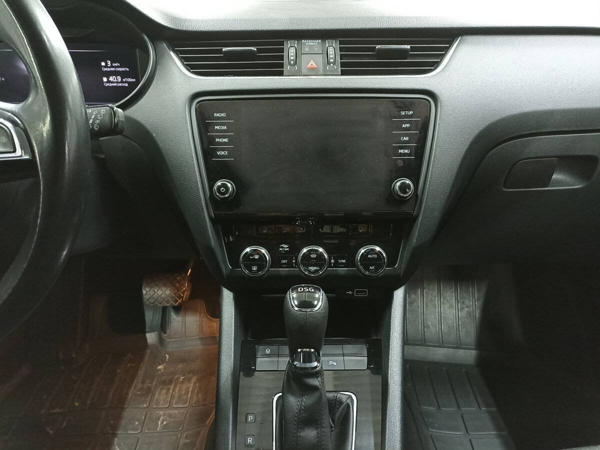 Купить Skoda Octavia с пробегом. Фото: #14