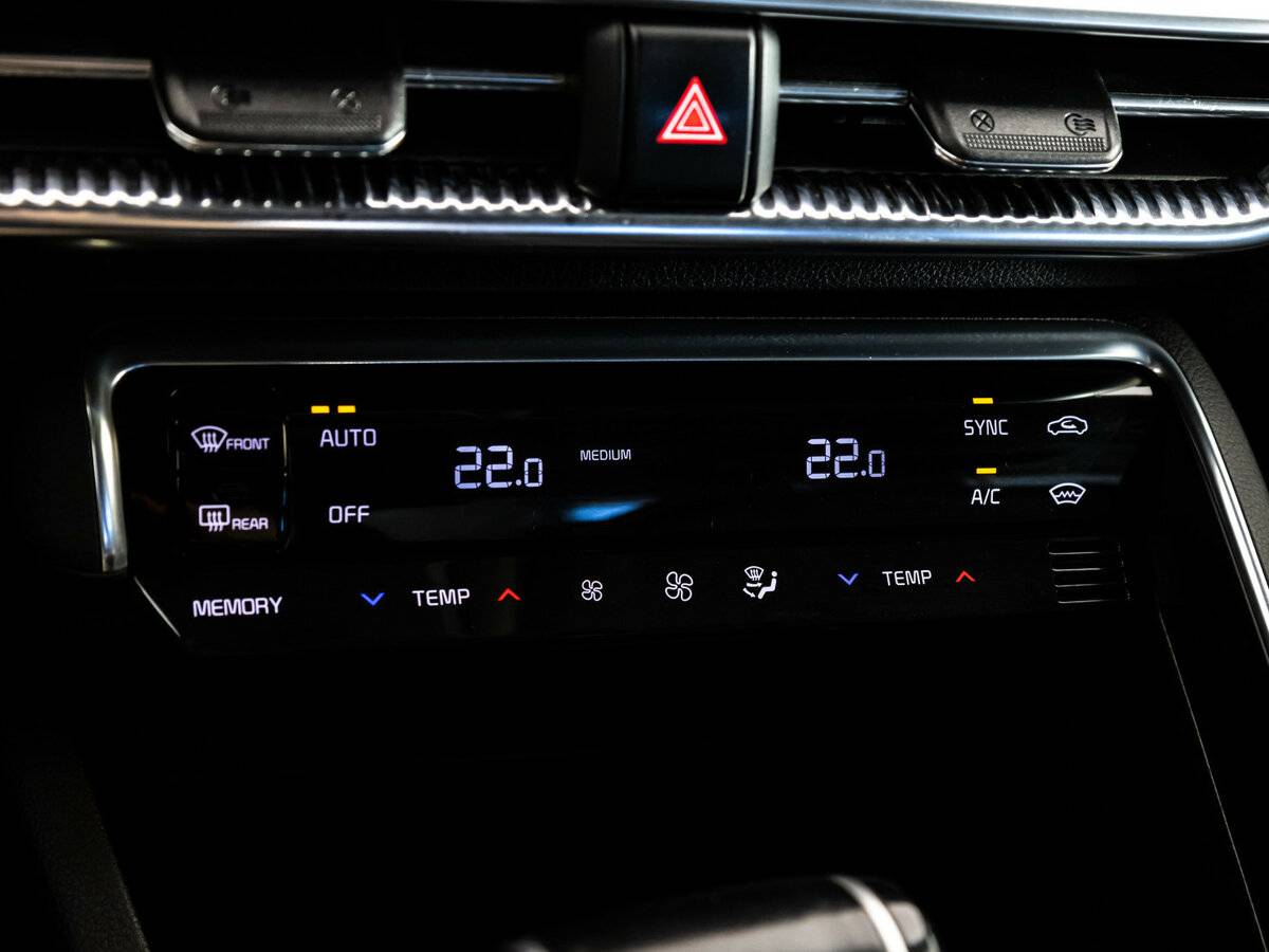 Купить Kia K5 с пробегом. Фото: #12