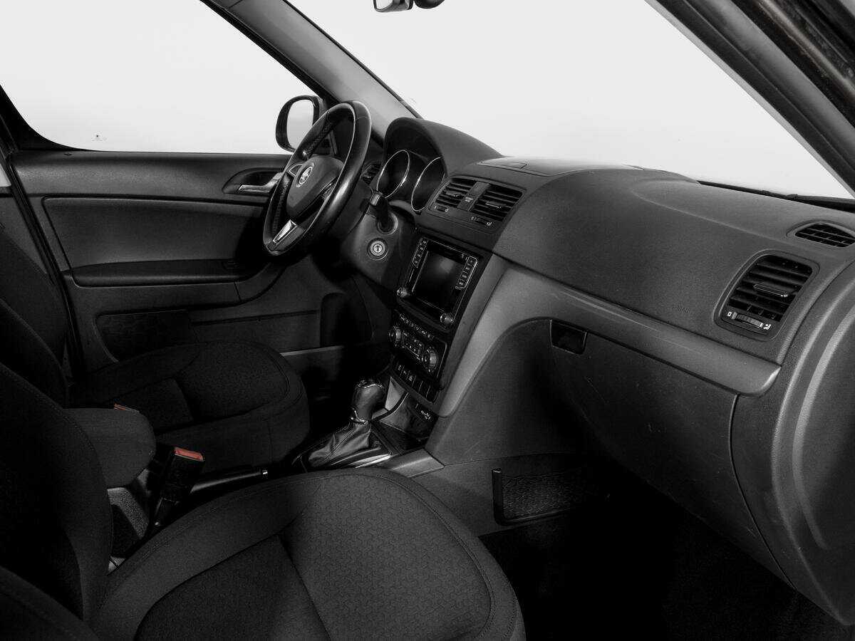 Купить Skoda Yeti с пробегом. Фото: #8