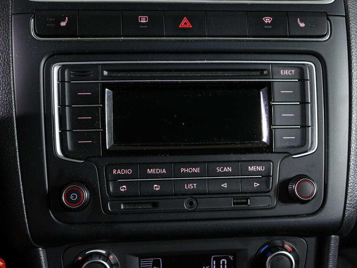 Купить Volkswagen Polo с пробегом. Фото: #15