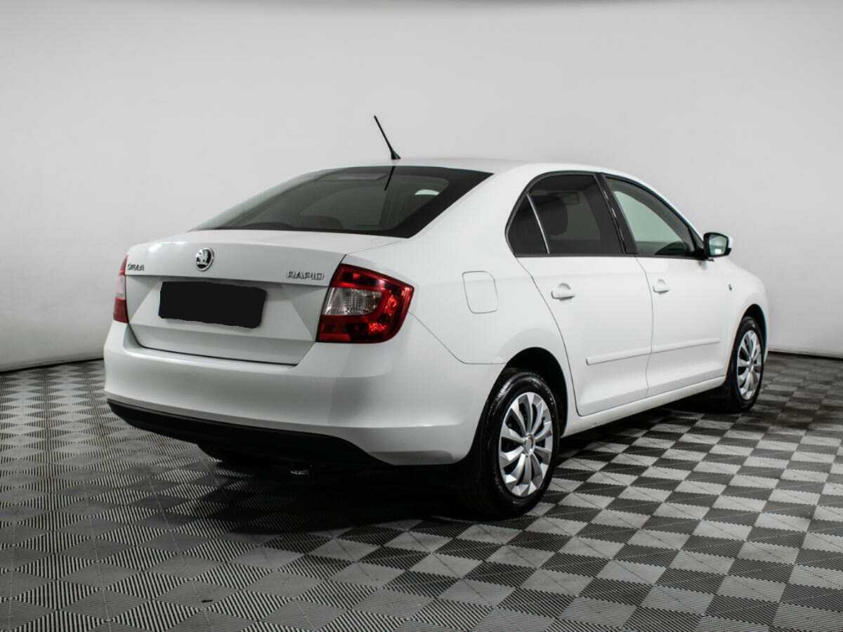 Купить Skoda Rapid с пробегом. Фото: #3