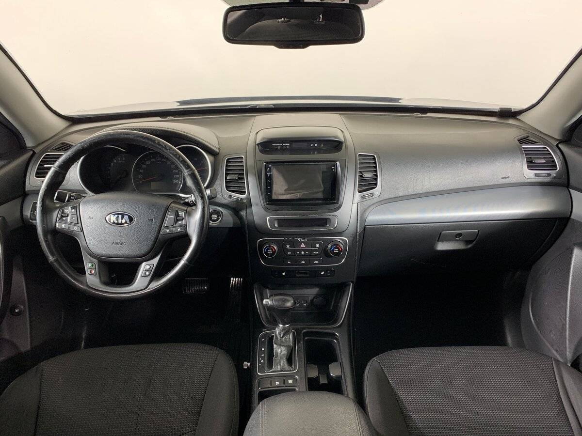 Купить Kia Sorento с пробегом. Фото: #11