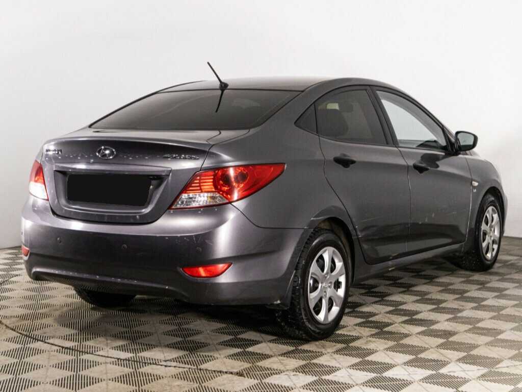 Купить Hyundai Solaris с пробегом. Фото: #4