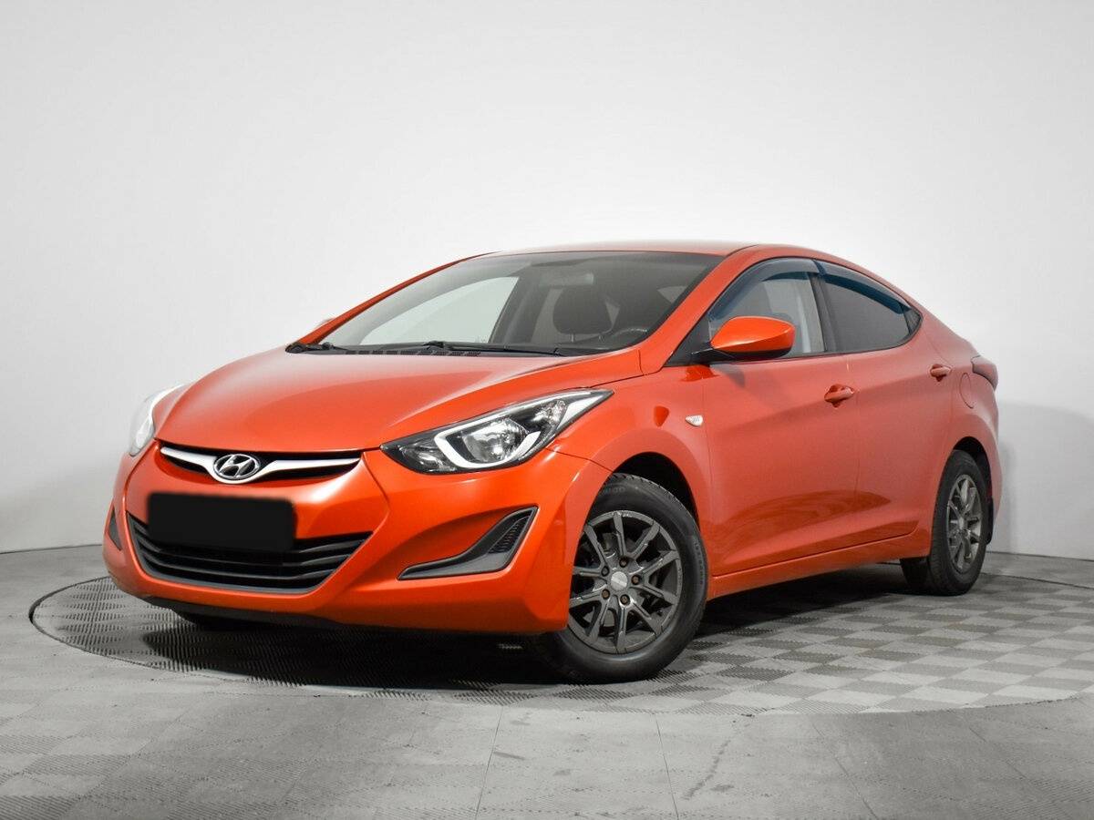 Купить Hyundai Elantra с пробегом. Посмотреть фото