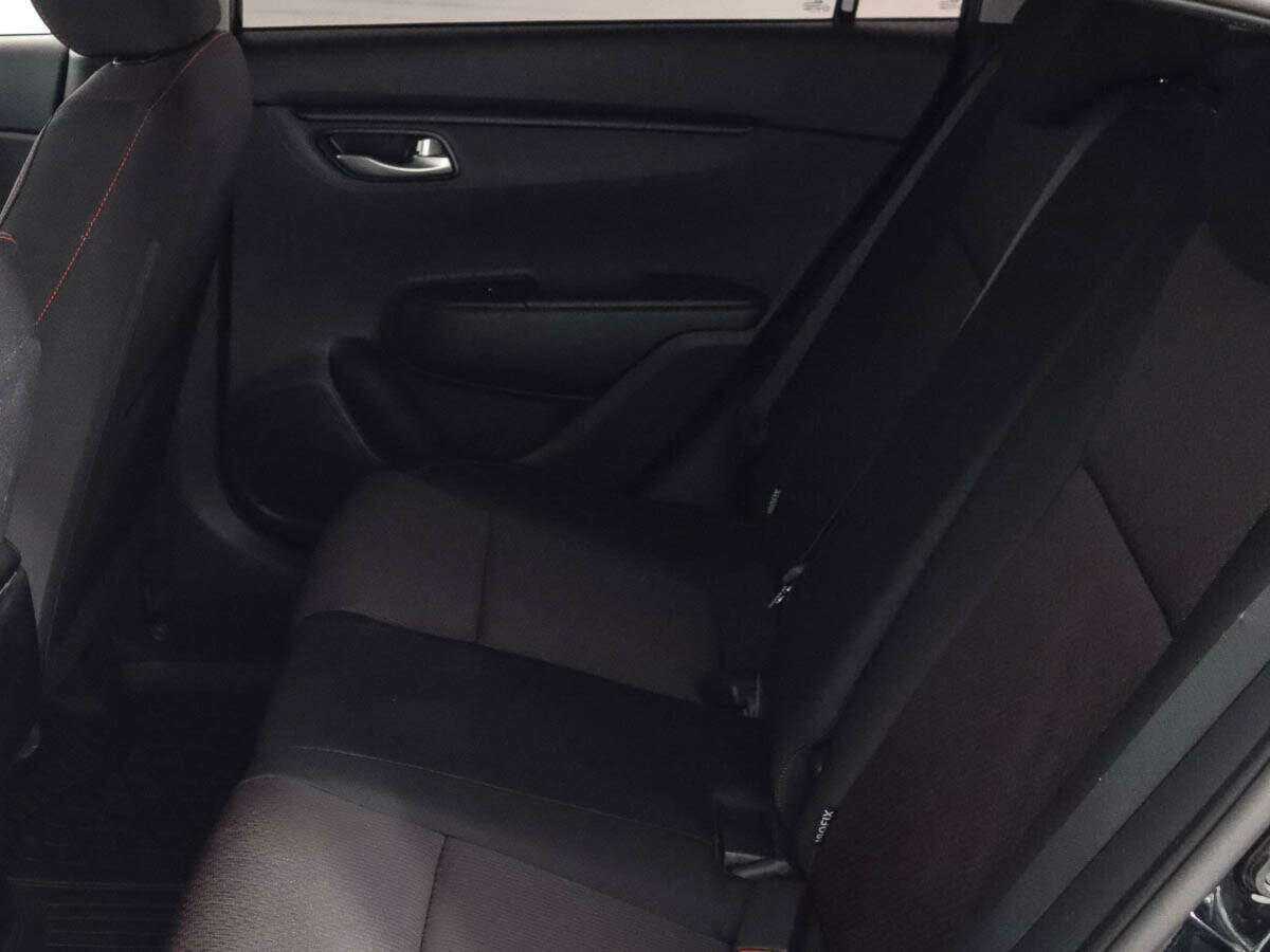 Купить Kia Rio с пробегом. Фото: #7