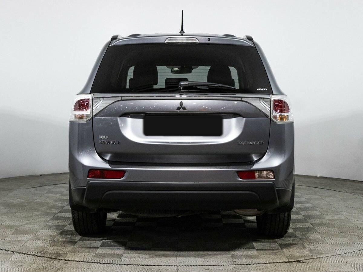 Купить Mitsubishi Outlander с пробегом. Фото: #5