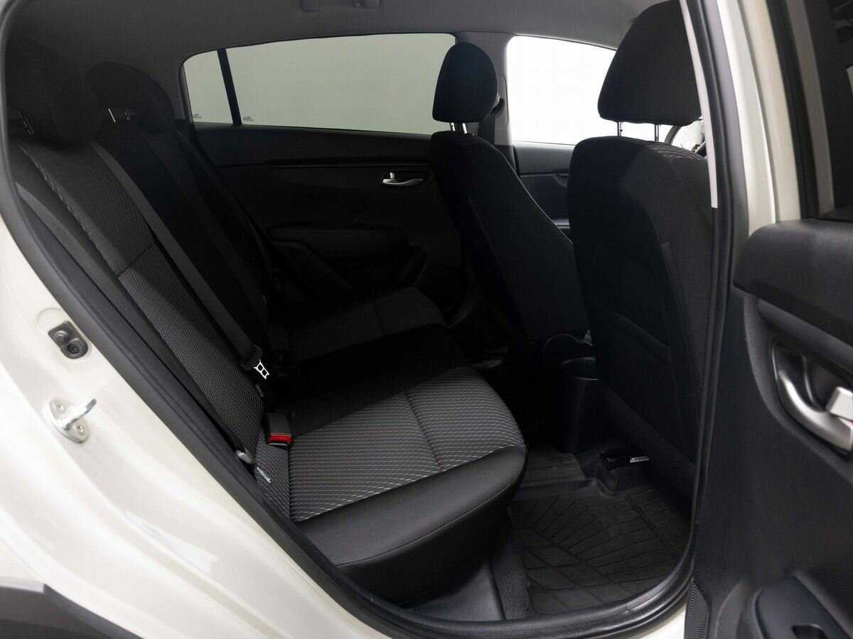 Купить Kia Rio с пробегом. Фото: #11