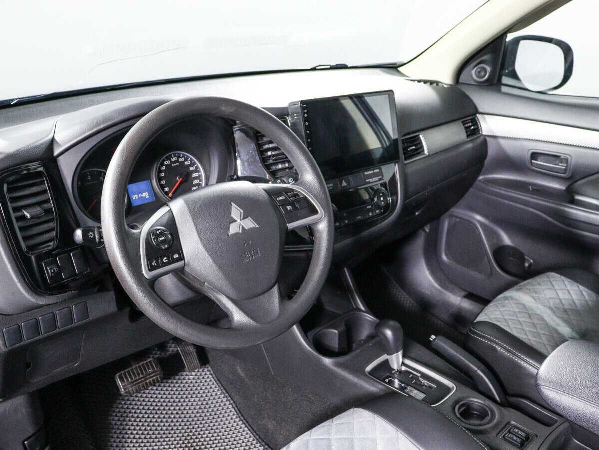 Купить Mitsubishi Outlander с пробегом. Фото: #12