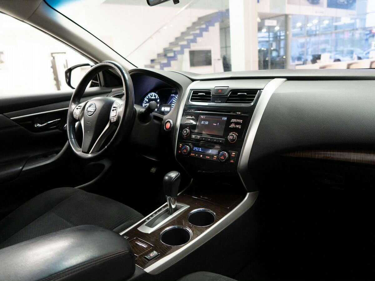 Купить Nissan Teana с пробегом. Фото: #14