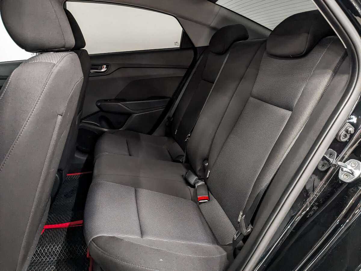 Купить Hyundai Solaris с пробегом. Фото: #13