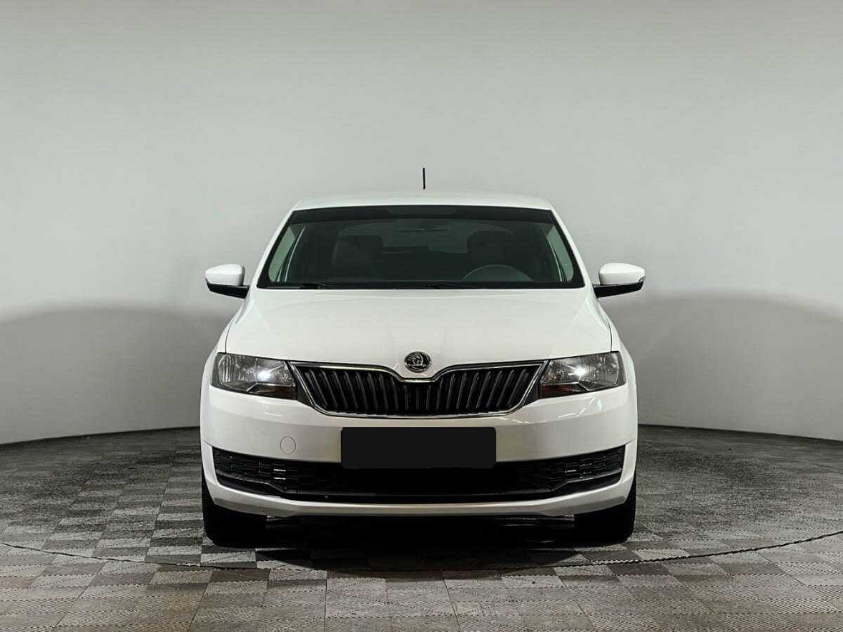 Купить Skoda Rapid с пробегом. Фото: #1
