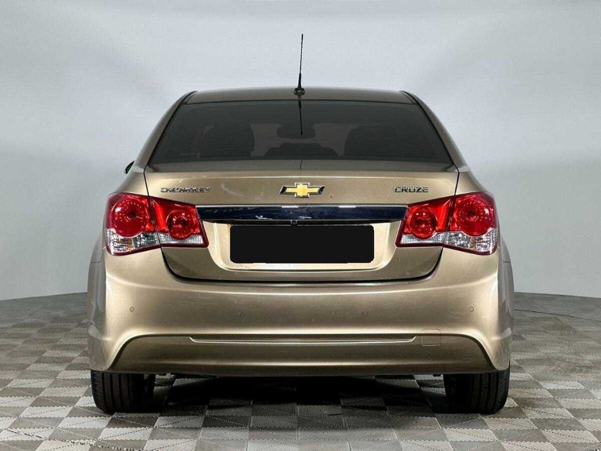 Купить Chevrolet Cruze с пробегом. Фото: #3