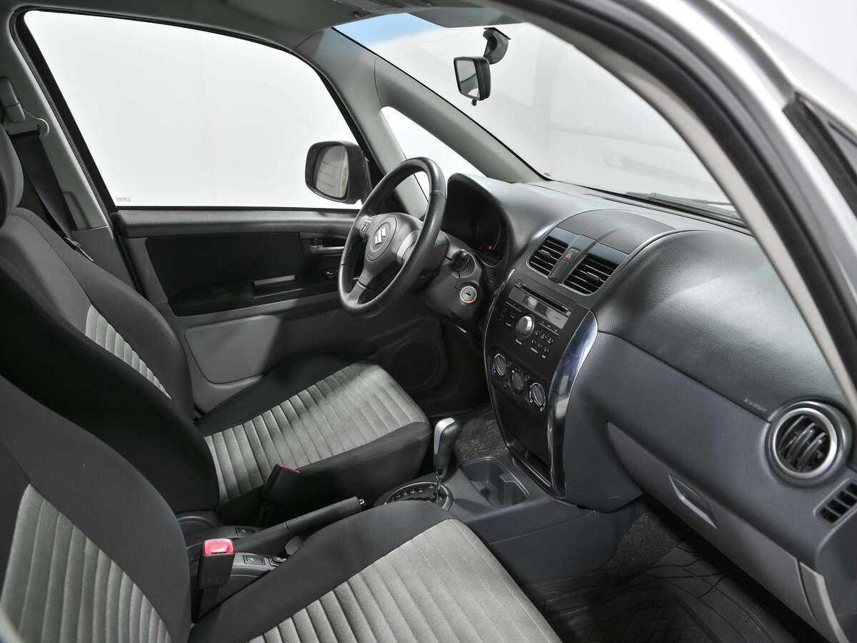 Купить Suzuki SX4 с пробегом. Фото: #6