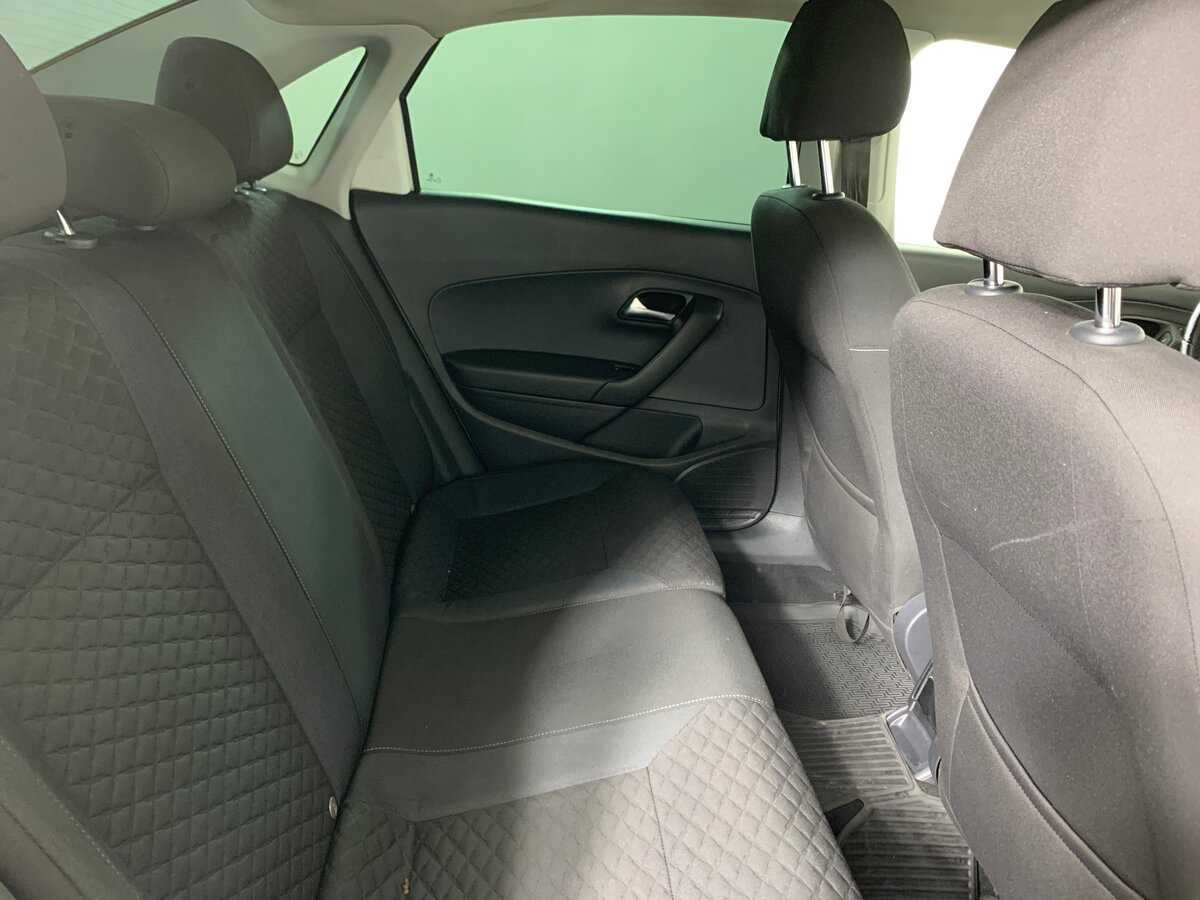 Купить Volkswagen Polo с пробегом. Фото: #17