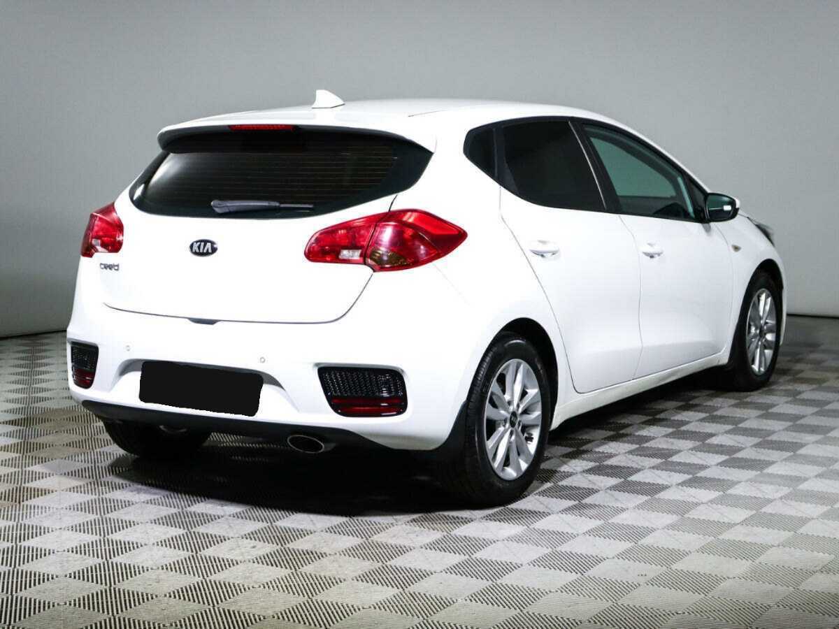 Купить Kia Ceed с пробегом. Фото: #3