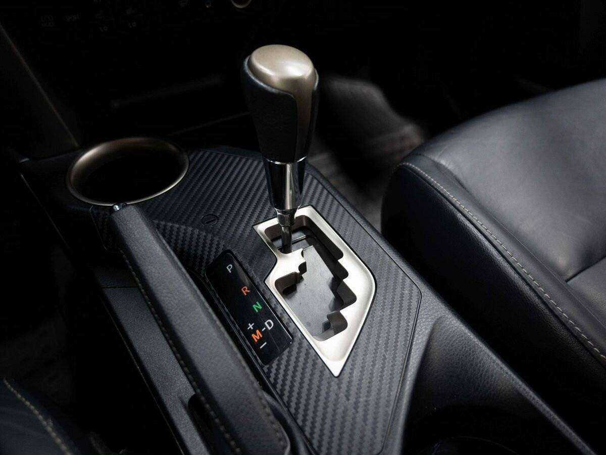 Купить Toyota RAV4 с пробегом. Фото: #17