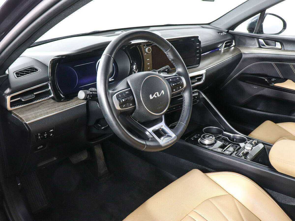 Купить Kia K5 с пробегом. Фото: #8