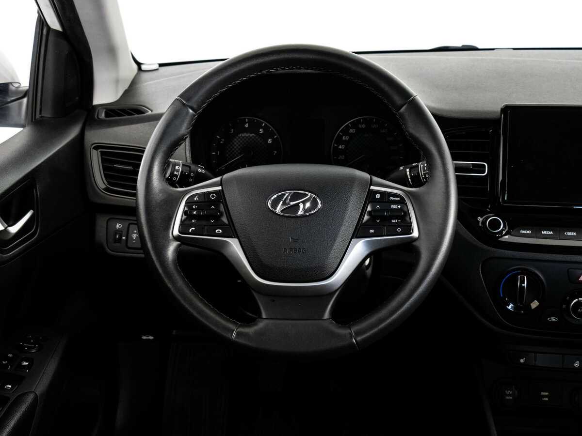 Купить Hyundai Solaris с пробегом. Фото: #9