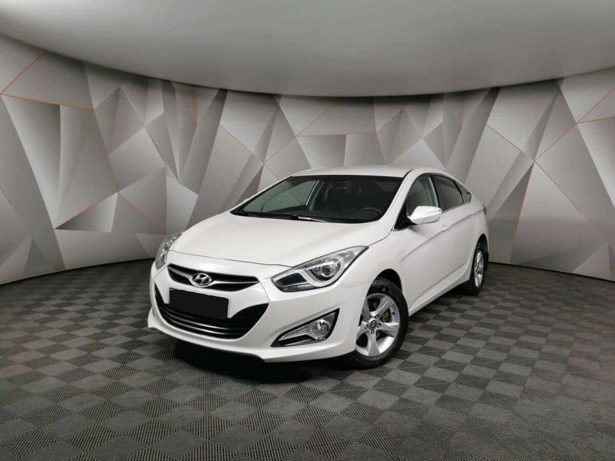 Купить Hyundai i40 с пробегом. Посмотреть фото