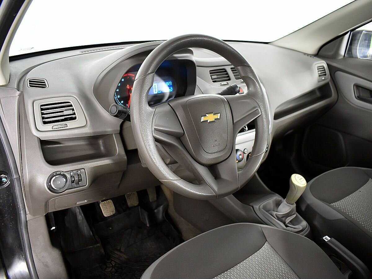Купить Chevrolet Cobalt с пробегом. Фото: #4