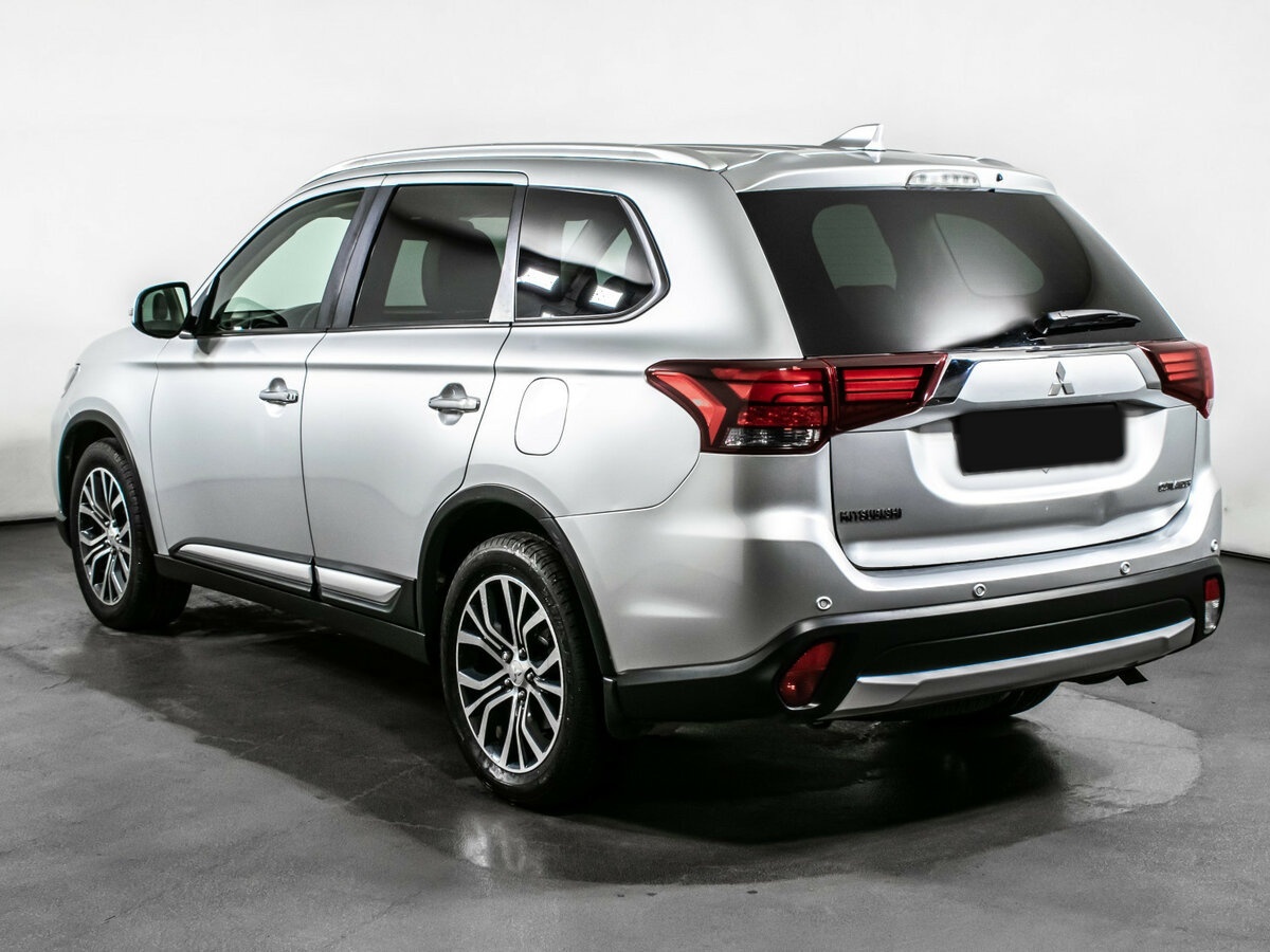 Купить Mitsubishi Outlander с пробегом. Фото: #6
