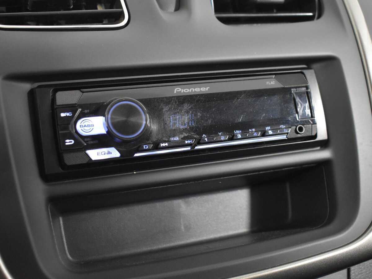 Купить Renault Logan с пробегом. Фото: #14