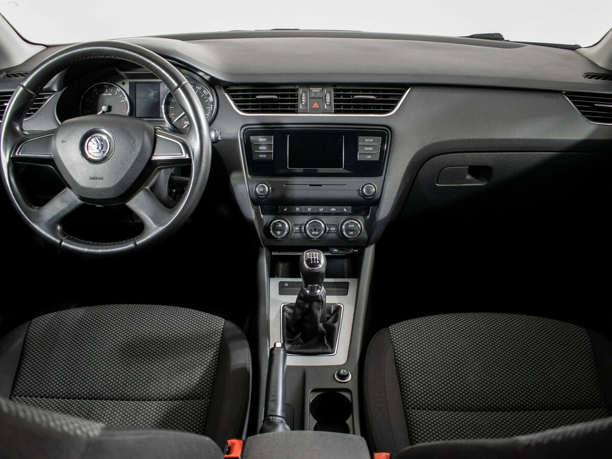 Купить Skoda Octavia с пробегом. Фото: #8
