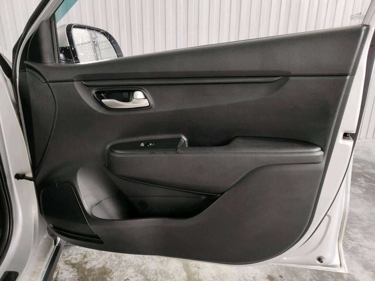 Купить Kia Rio с пробегом. Фото: #15