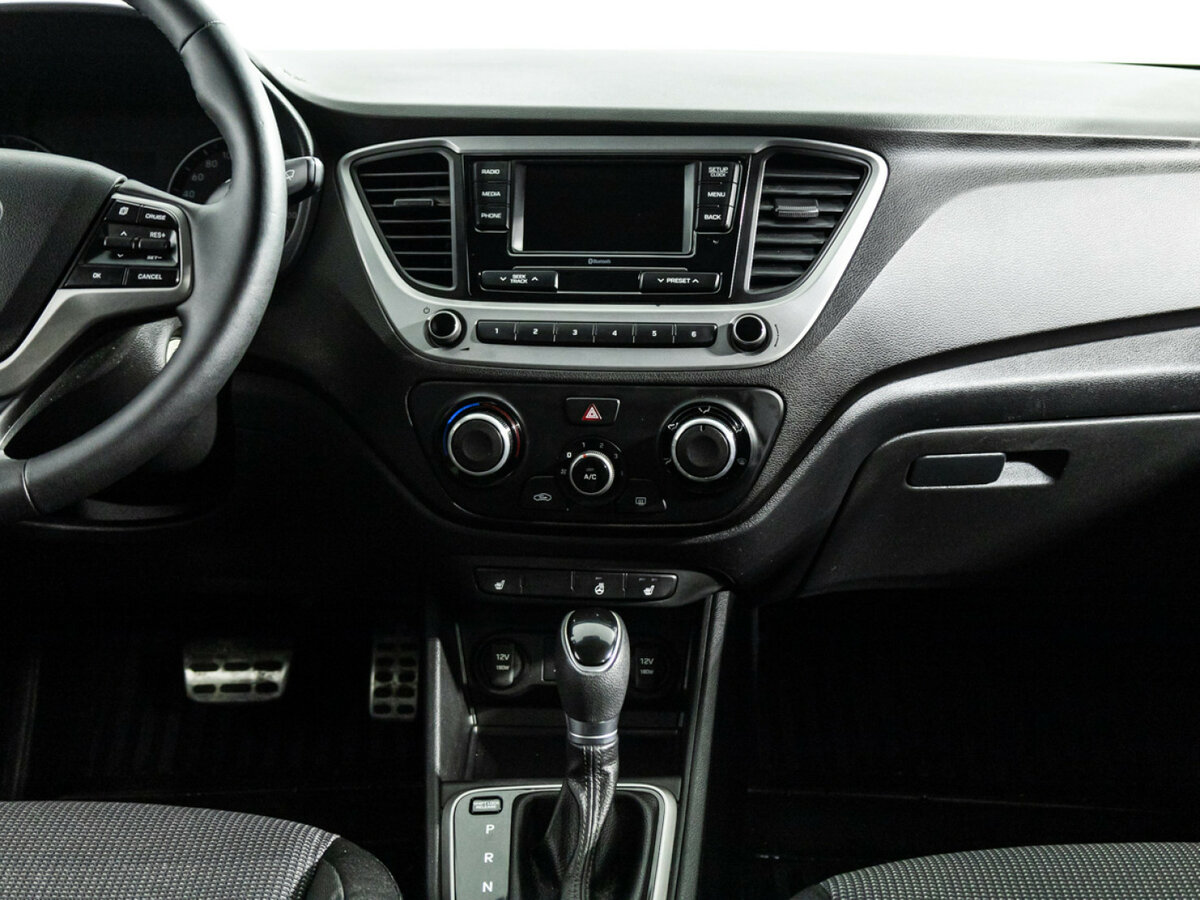 Купить Hyundai Solaris с пробегом. Фото: #13