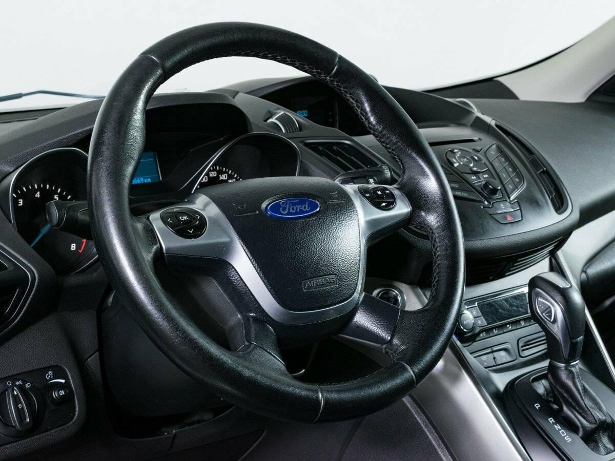 Купить Ford Kuga с пробегом. Фото: #10