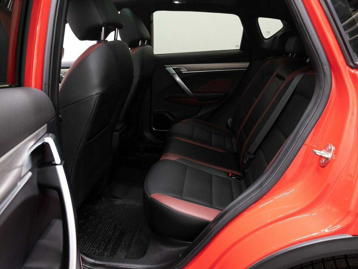 Купить Geely Coolray с пробегом. Фото: #8