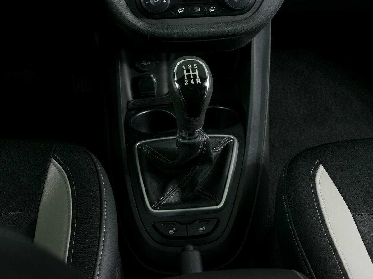 Купить Lada (ВАЗ) Vesta с пробегом. Фото: #12