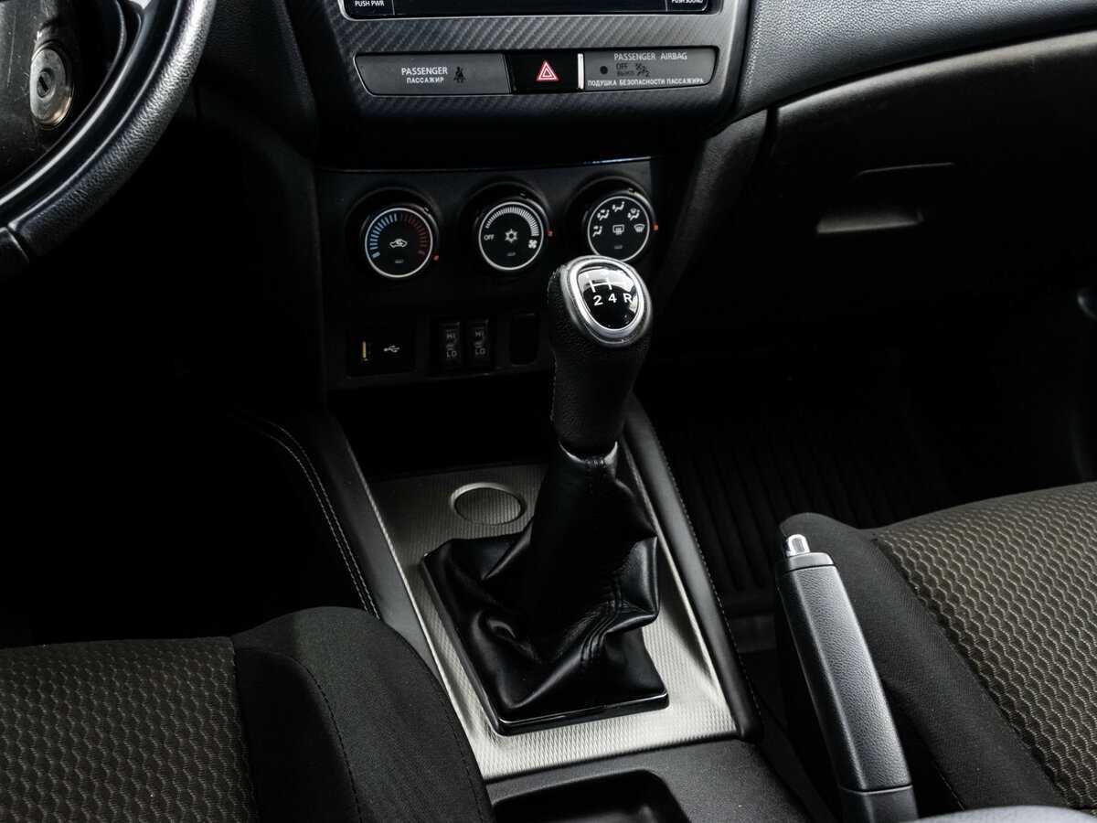 Купить Mitsubishi ASX с пробегом. Фото: #9