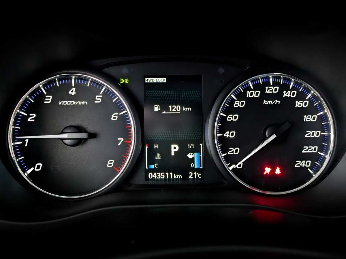 Купить Mitsubishi Outlander с пробегом. Фото: #10