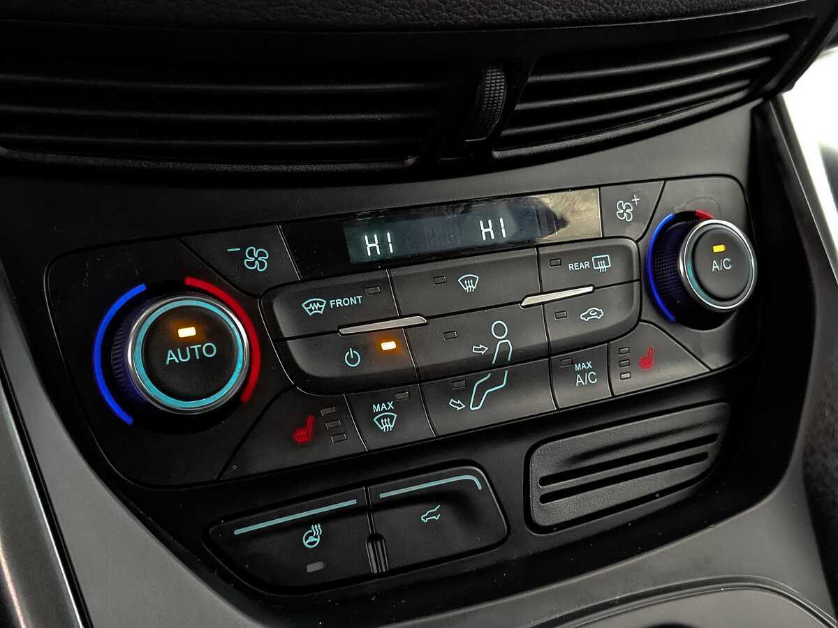 Купить Ford Kuga с пробегом. Фото: #20