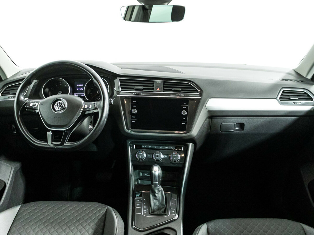 Купить Volkswagen Tiguan с пробегом. Фото: #12