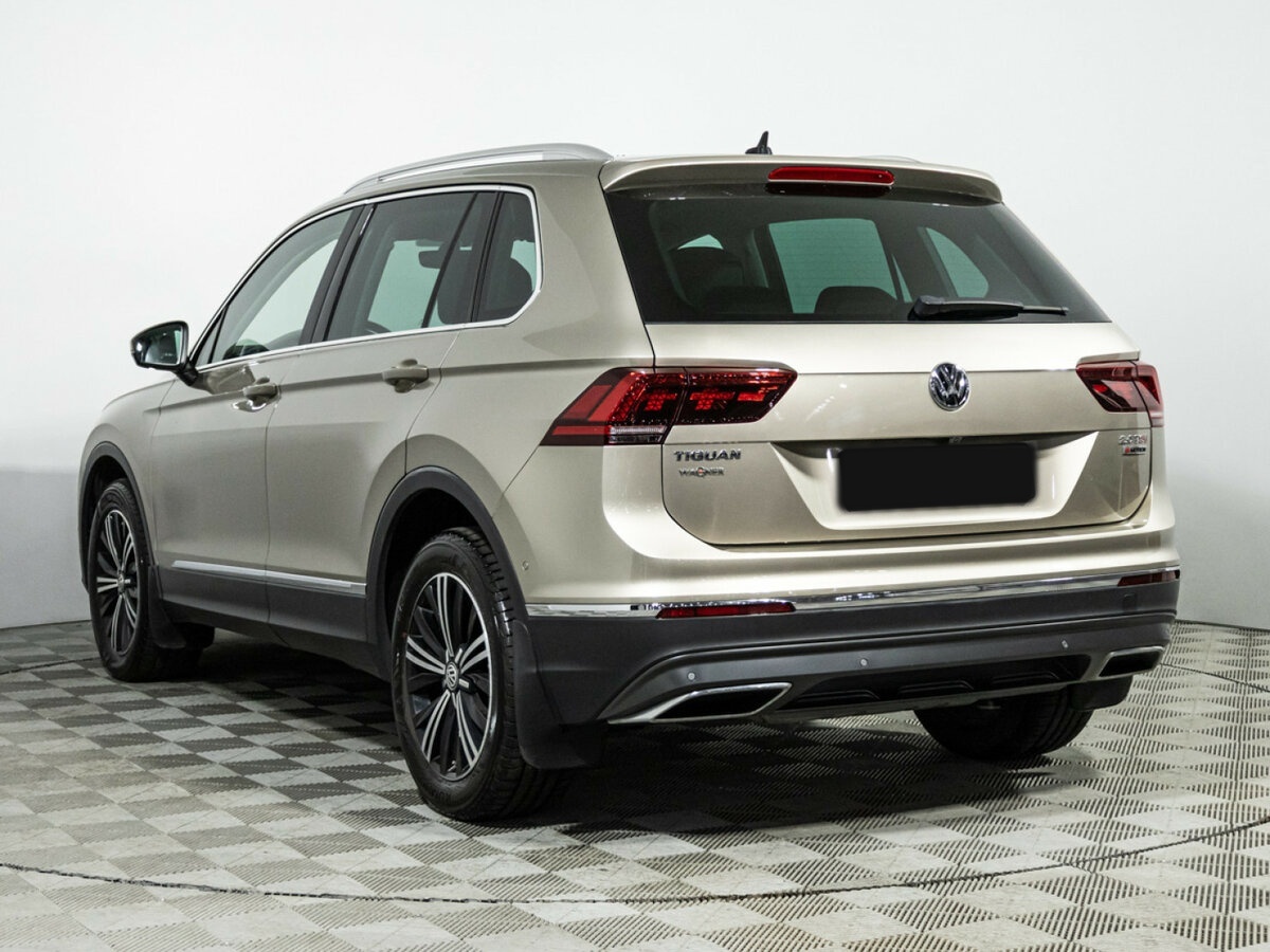 Купить Volkswagen Tiguan с пробегом. Фото: #6