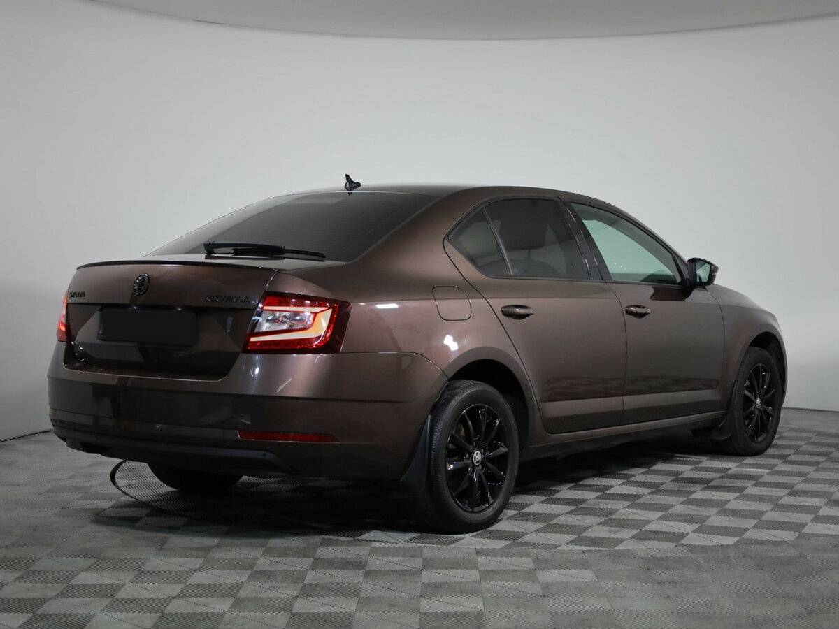 Купить Skoda Octavia с пробегом. Фото: #3