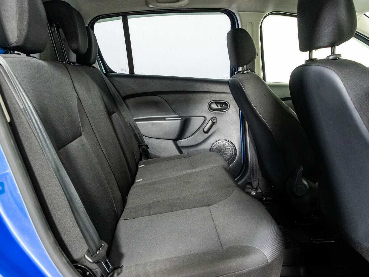 Купить Renault Sandero с пробегом. Фото: #10