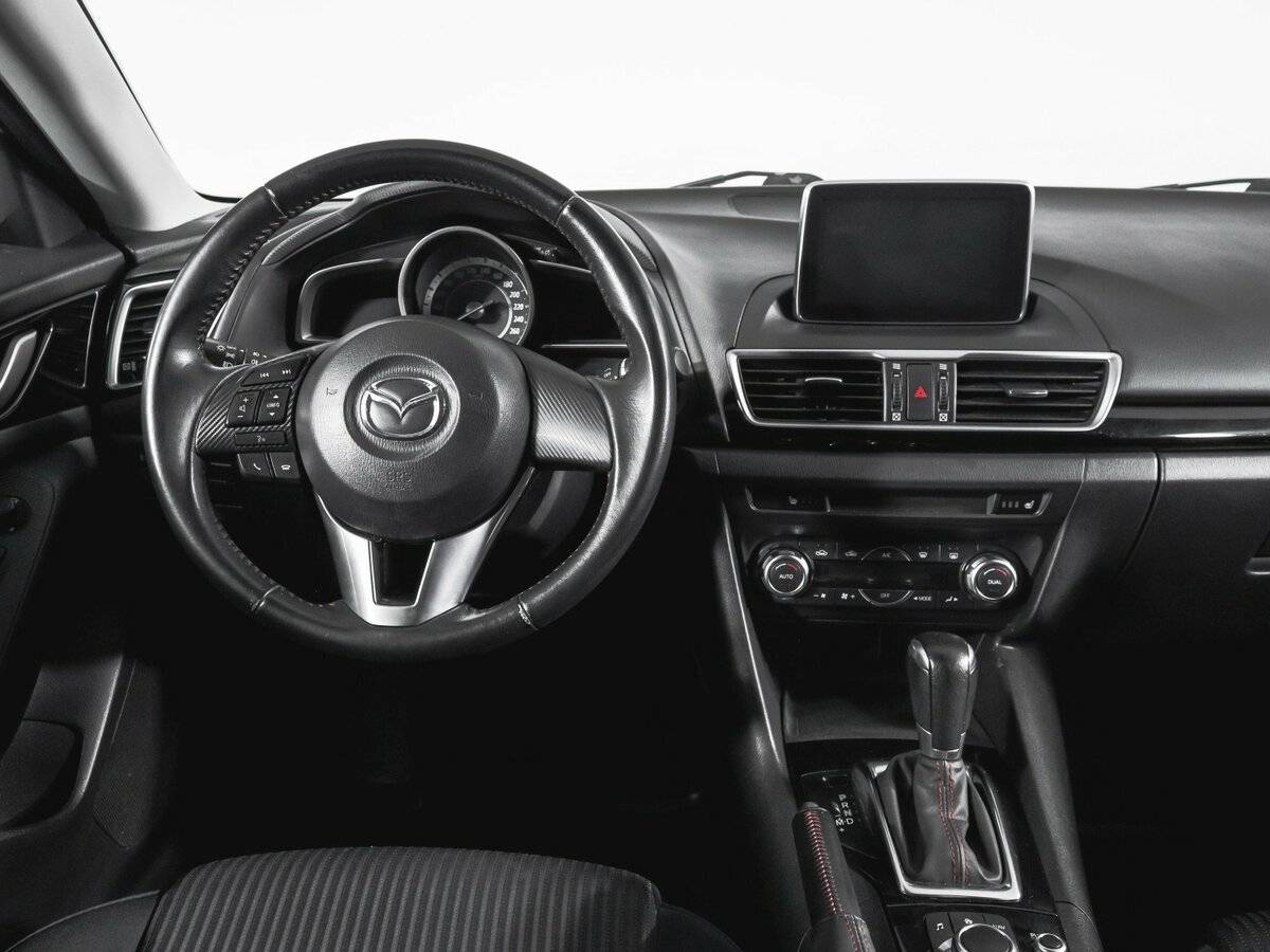 Купить Mazda 3 с пробегом. Фото: #11
