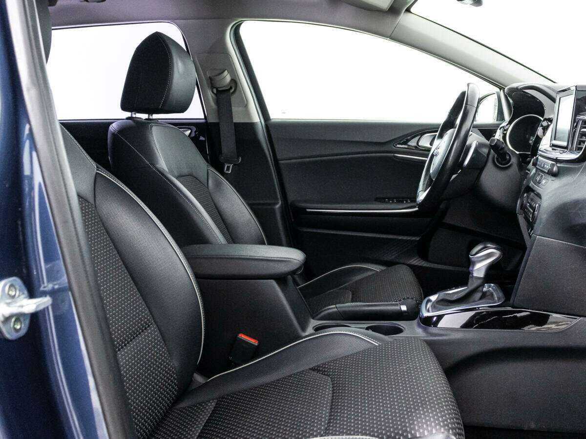 Купить Kia Ceed с пробегом. Фото: #14